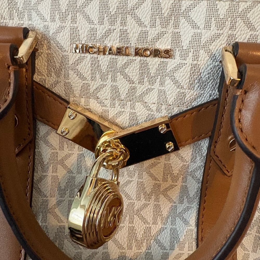 Michael Kors Beige/White Signature Satchel with Brown Trim - Picture 3 of 7